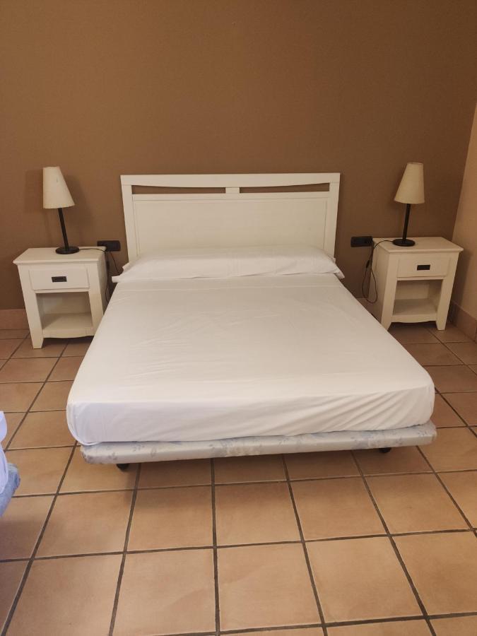 Hostal Tastavins Peñarroya de Tastavins Kültér fotó