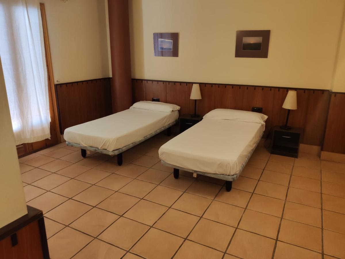 Hostal Tastavins Peñarroya de Tastavins Kültér fotó