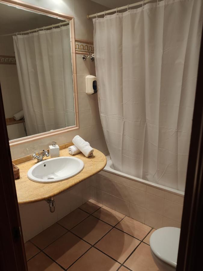 Hostal Tastavins Peñarroya de Tastavins Kültér fotó
