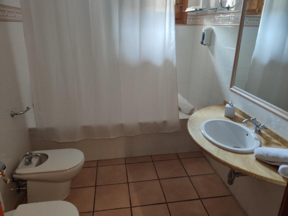 Hostal Tastavins Peñarroya de Tastavins Kültér fotó