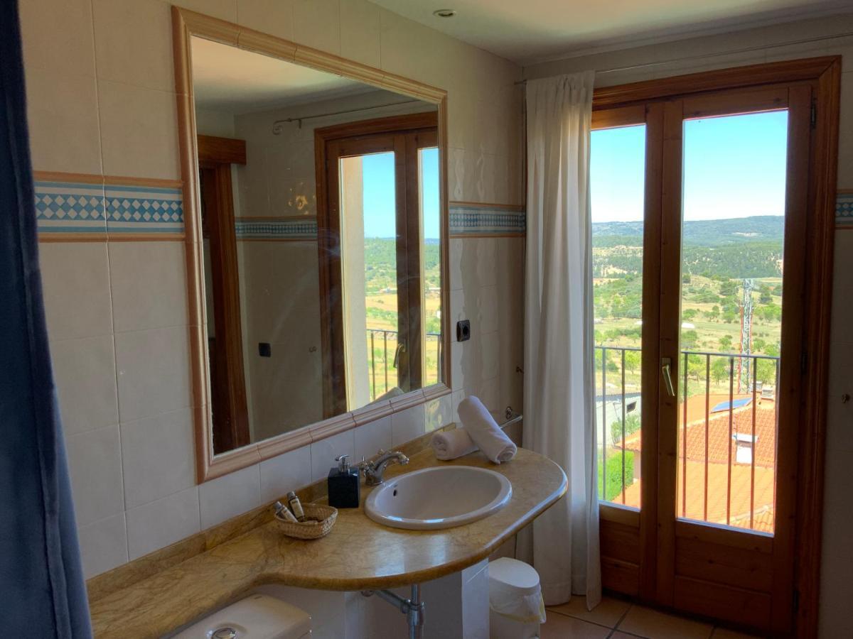 Hostal Tastavins Peñarroya de Tastavins Kültér fotó